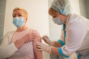 Выработка коллективного иммунитета от Ковид в России